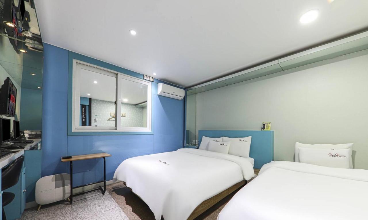 9 To 9 Motel Gimhae Zewnętrze zdjęcie